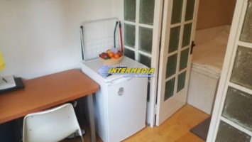 garsoniera-de-vanzare-in-cetate-etaj-2-finisata-2